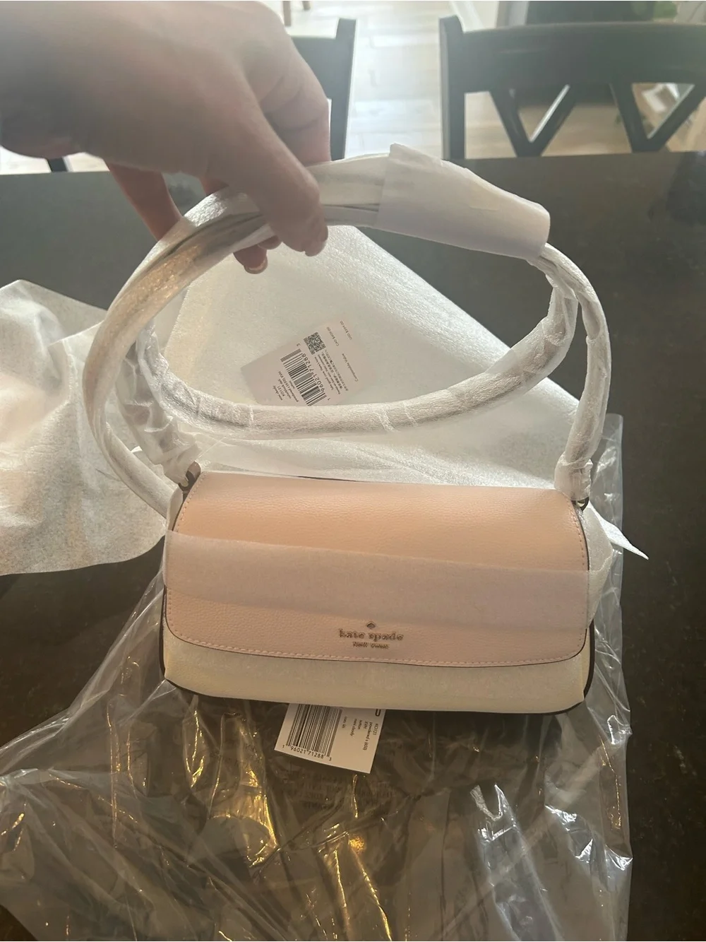 NWT KATE SPADE mini SUTTON crossbody bag.